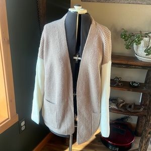 NWOT cardigan, smoke free, dog friendly home